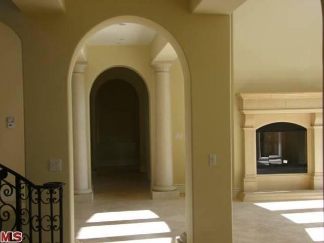 2436 TOPANGA CANYON - photo 6